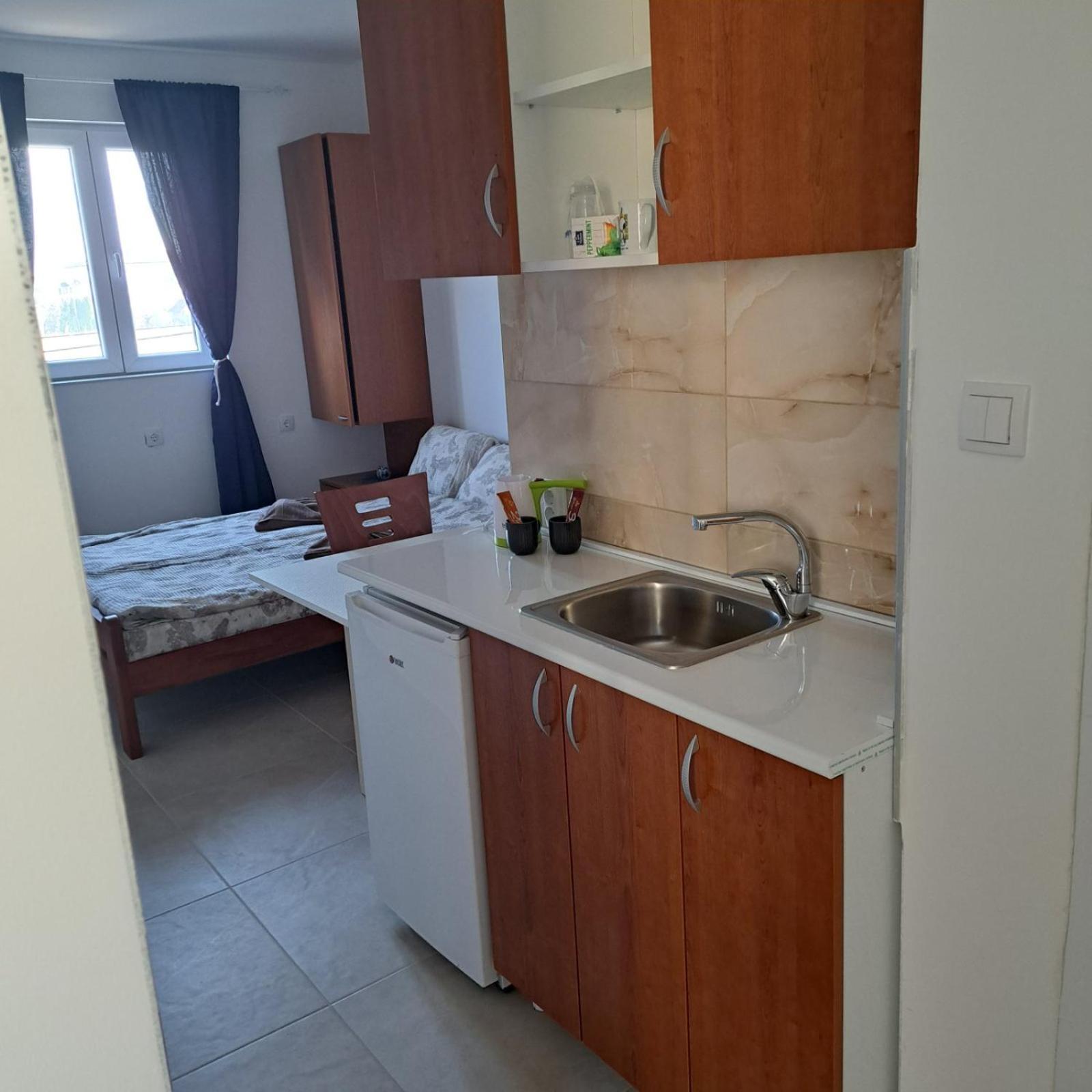 Libero Apartmani Surčin Habitación foto