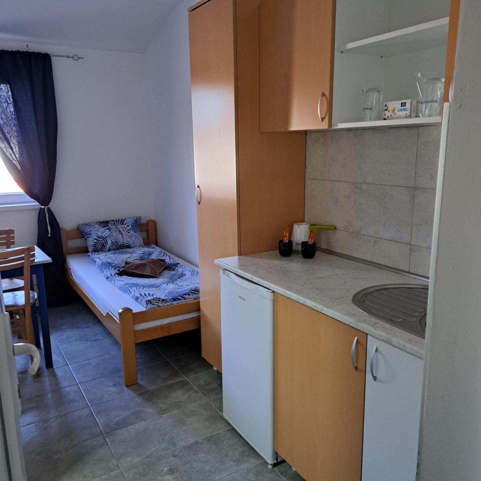 Libero Apartmani Surčin Habitación foto