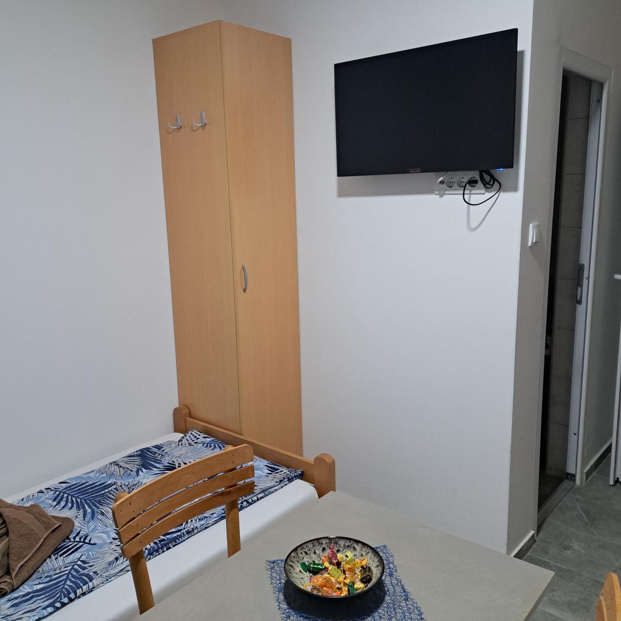 Libero Apartmani Surčin Exterior foto